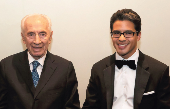 Daniel Jacoel and President Shimon Peres, 2015